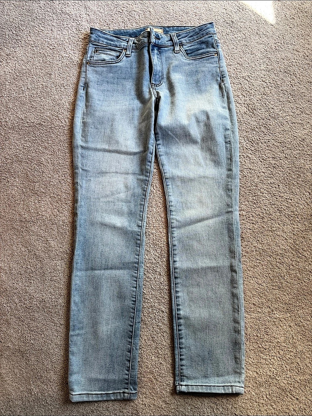 KUT from the Kloth Catherine Boyfriend Jeans Straight Leg Jeans in Blue size 4